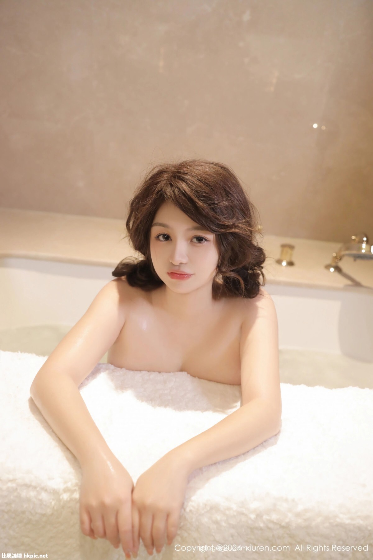 【XiuRen秀人網】20240401Vol8323沈思怡【54P】-XIUREN秀人网