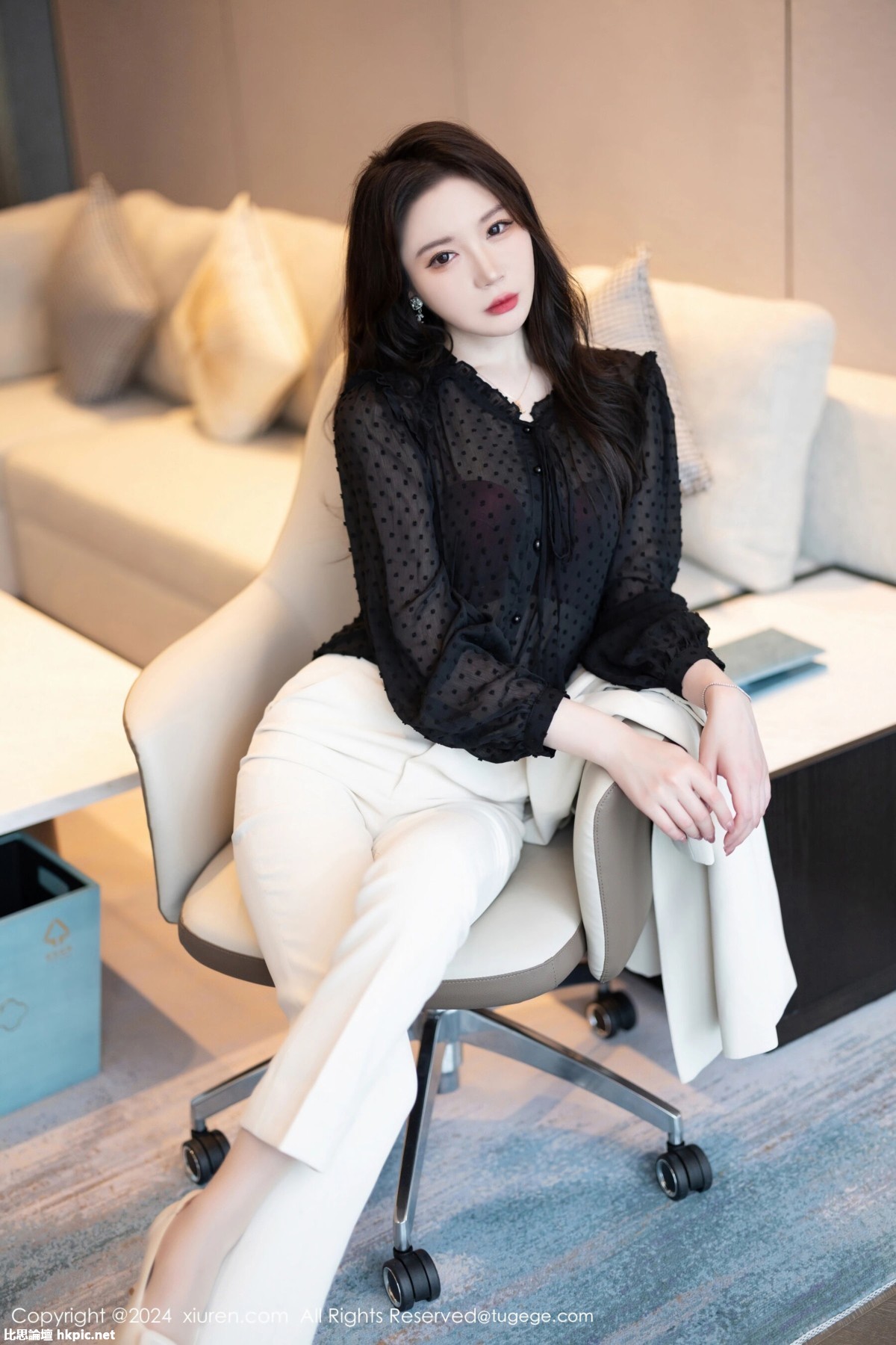 【XiuRen秀人網】20240408Vol8354夢心玥【90P】-XIUREN秀人网