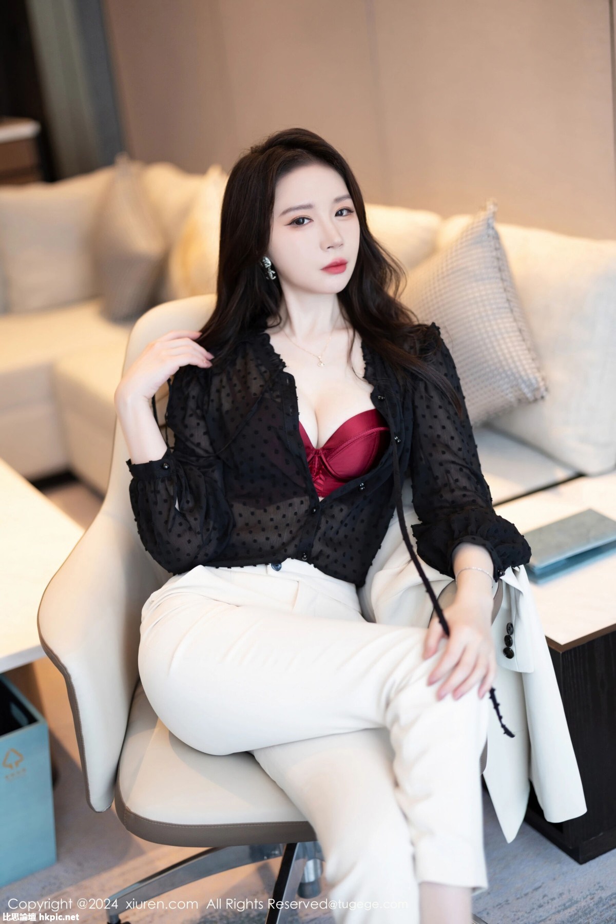 【XiuRen秀人網】20240408Vol8354夢心玥【90P】-XIUREN秀人网