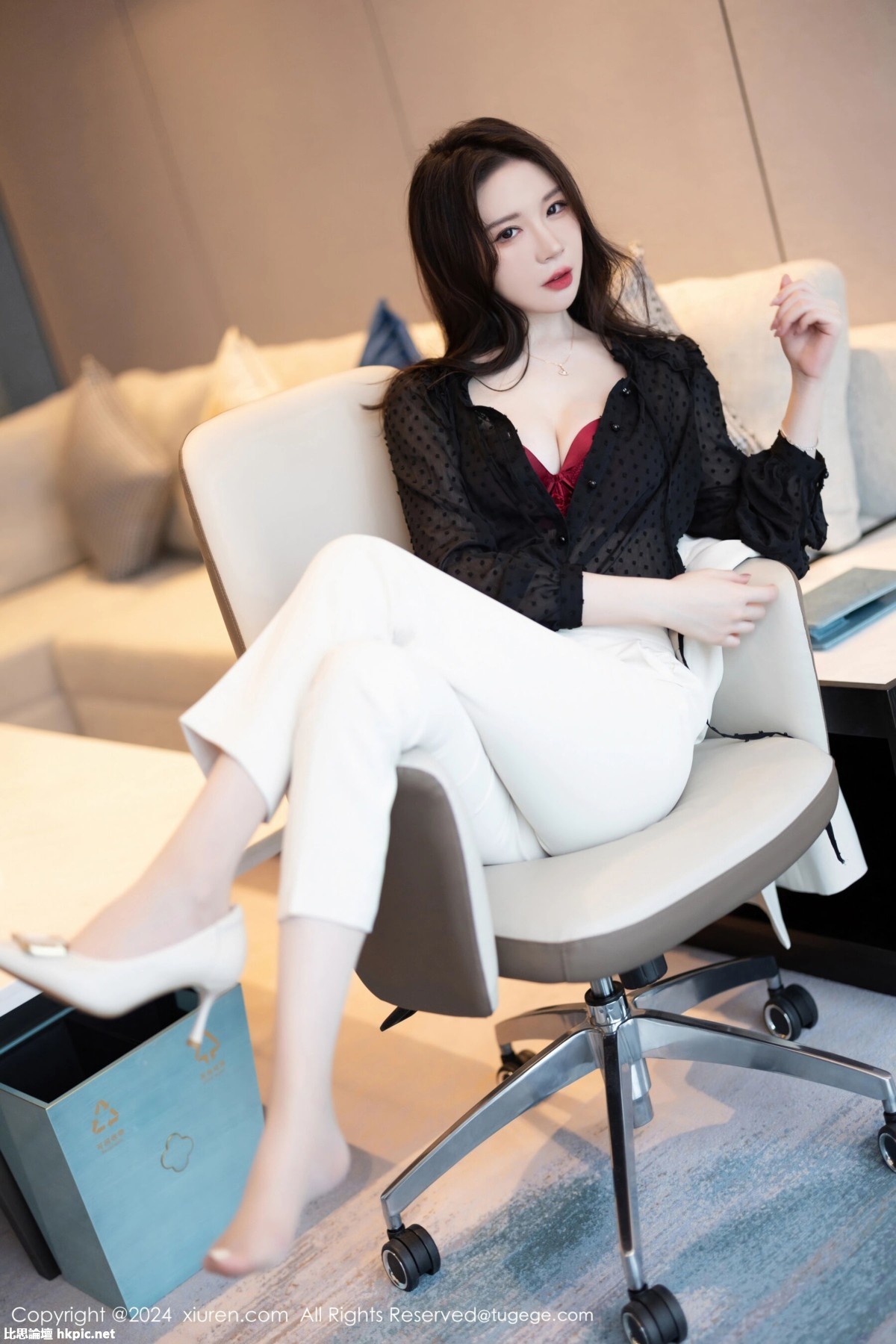 【XiuRen秀人網】20240408Vol8354夢心玥【90P】-XIUREN秀人网